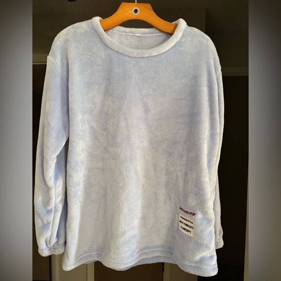 Pajama Set - Picture 2 of 4